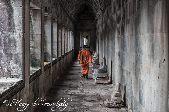 Angkor Wat tempio monaco Angkor Wat monaco