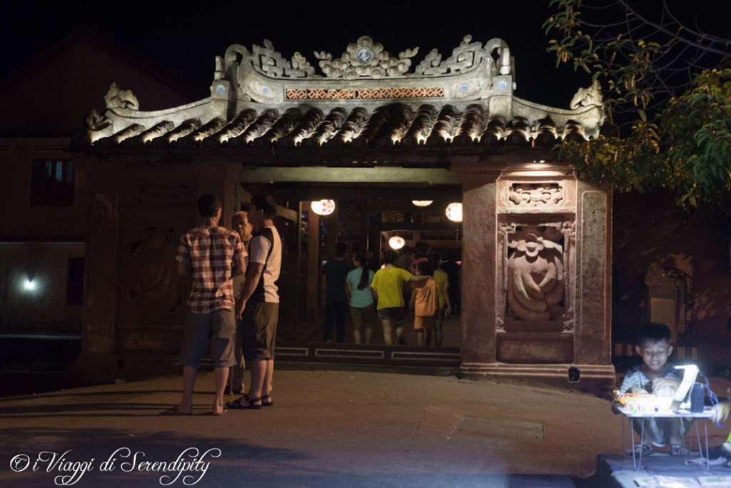 Hoi An ponte giapponese di notte