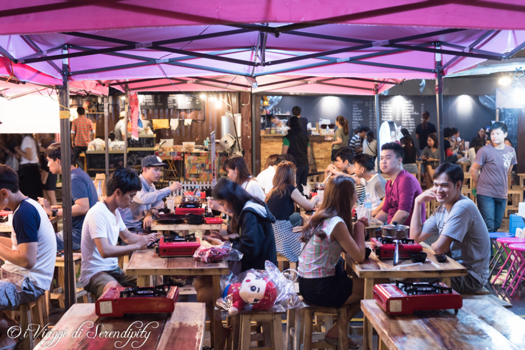 Mercato notturno Bangkok