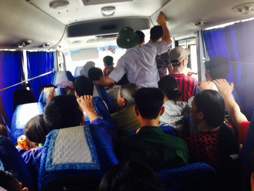 Viaggio autobus a Son Dong - An Lac Vietnam