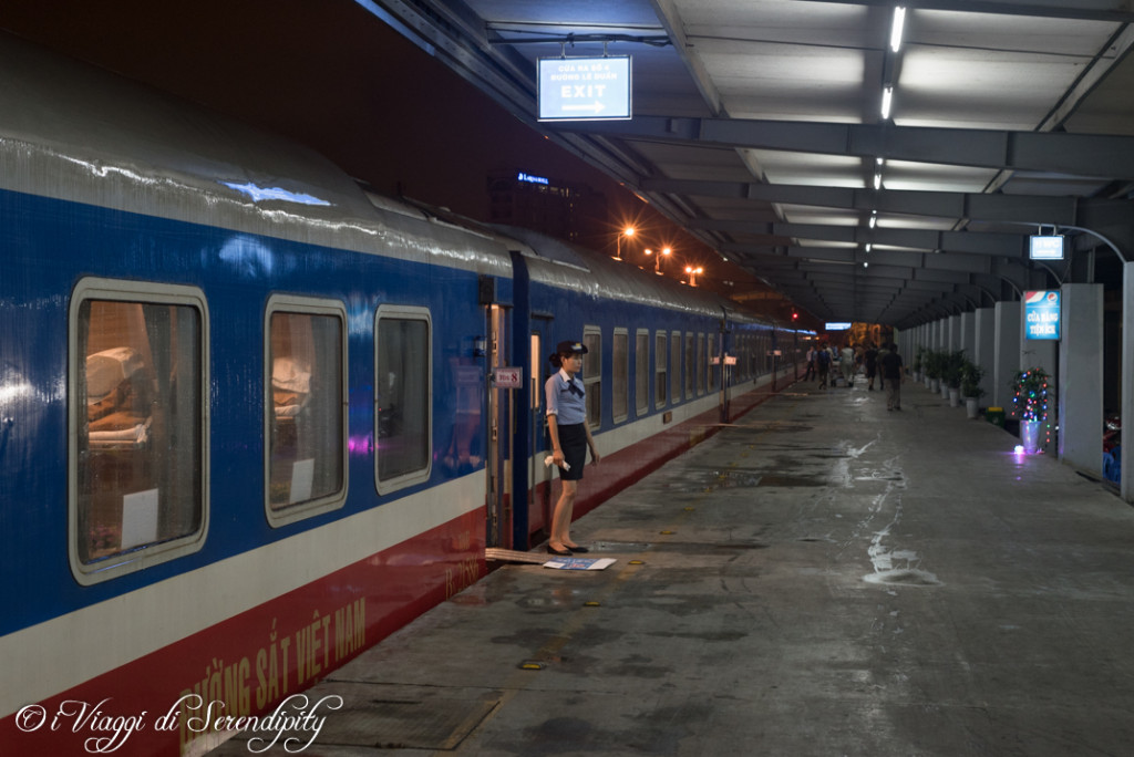 treno per sapa binario