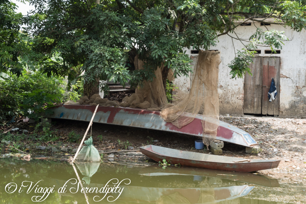 Navigando lungo Pagoda dei Profumi