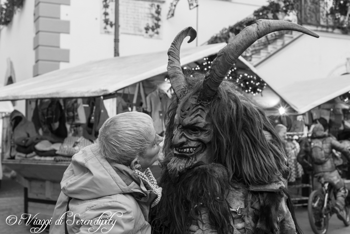 Mercatino di Natale Perzenland Krampus